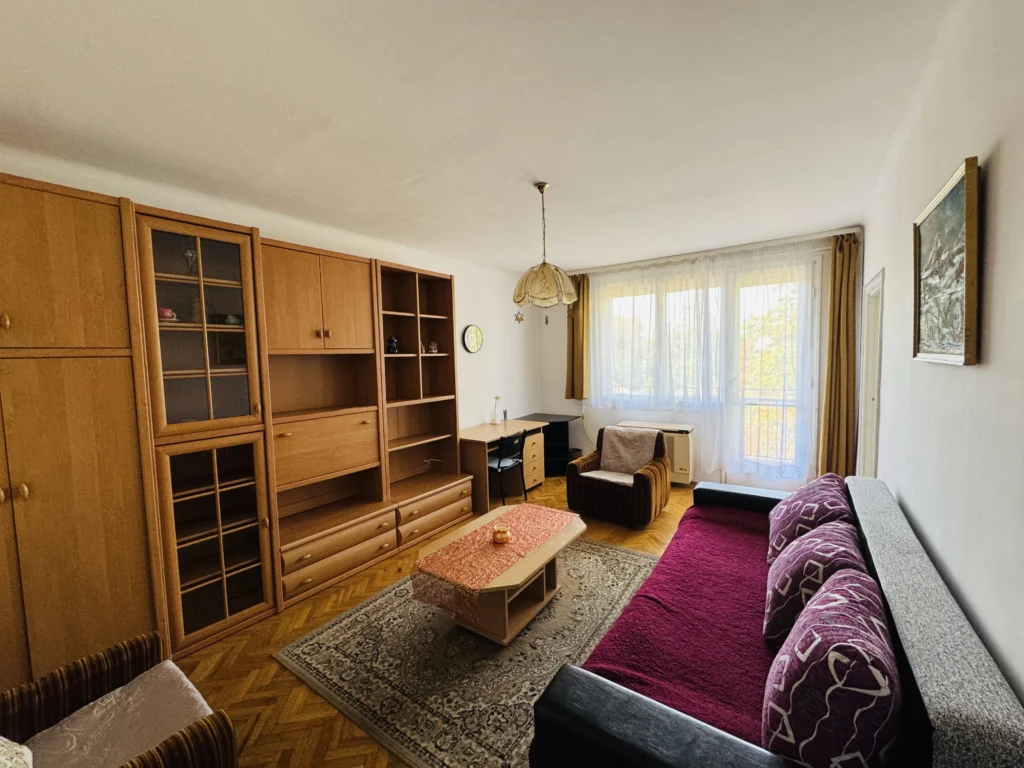 Debrecen, Nagyerdő tégla társasházi lakás 2 szoba